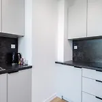 Citysphere Premium 3 Wiktoryn アパート ワルシャワ